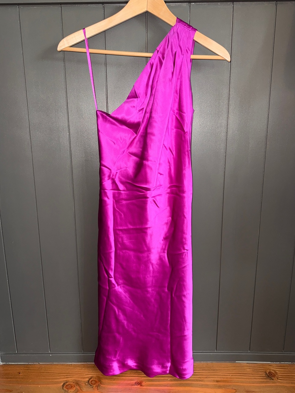 Banana Republic Women’s Fuscia Dress Size 4P Worn Once